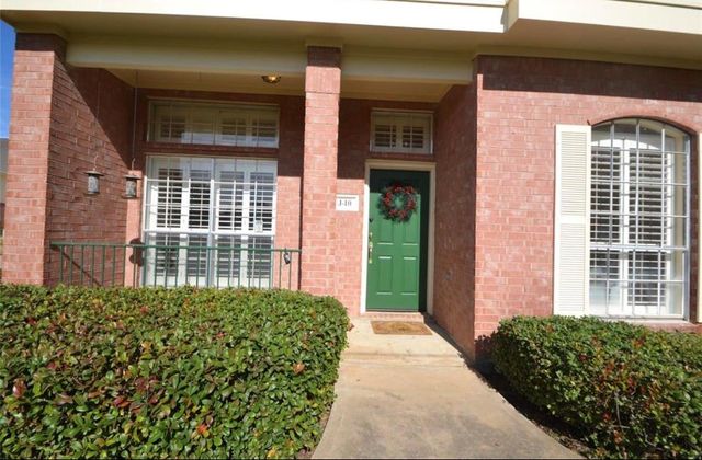 2710 Grants Lake Boulevard J10, Sugar Land, TX 77479