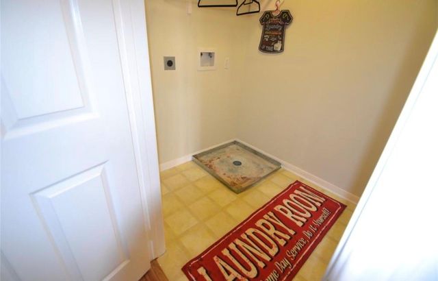 2710 Grants Lake Boulevard J10, Sugar Land, TX 77479