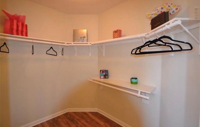 2710 Grants Lake Boulevard J10, Sugar Land, TX 77479