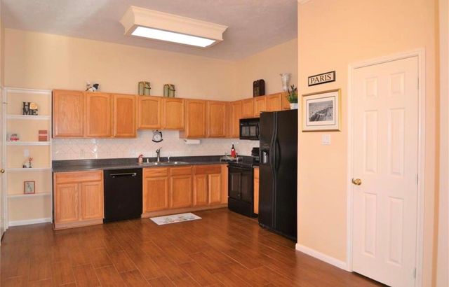 2710 Grants Lake Boulevard J10, Sugar Land, TX 77479