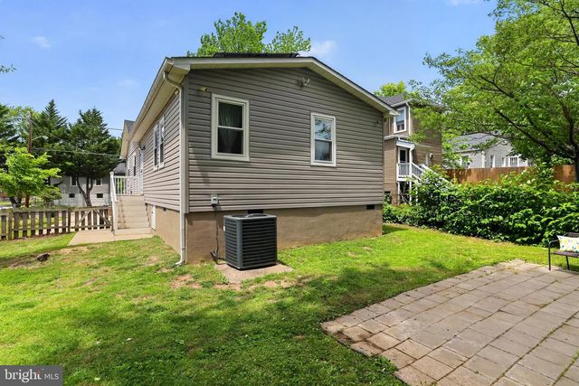 817 57TH PL, Fairmount Heights, MD 20743