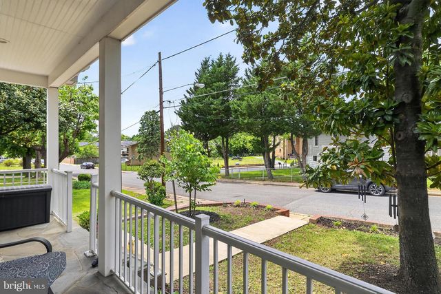 817 57TH PL, Fairmount Heights, MD 20743