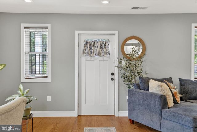 817 57TH PL, Fairmount Heights, MD 20743