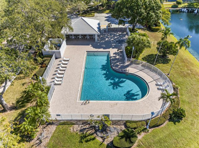 3004 Lakemont Court, Palm Beach Gardens, FL 33403