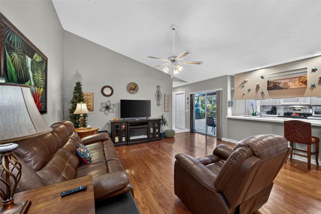 3004 Lakemont Court, Palm Beach Gardens, FL 33403