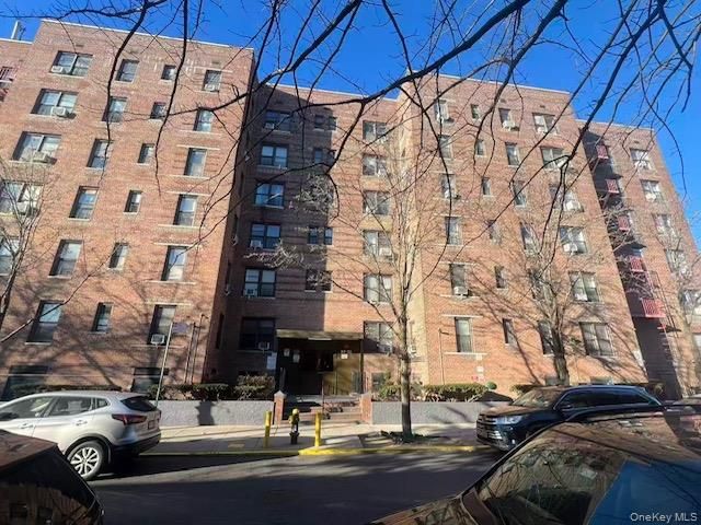 88-30 182nd Street 3F, Hollis, NY 11423