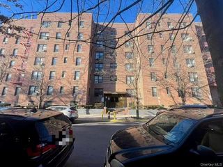 88-30 182nd Street 3F, Hollis, NY 11423
