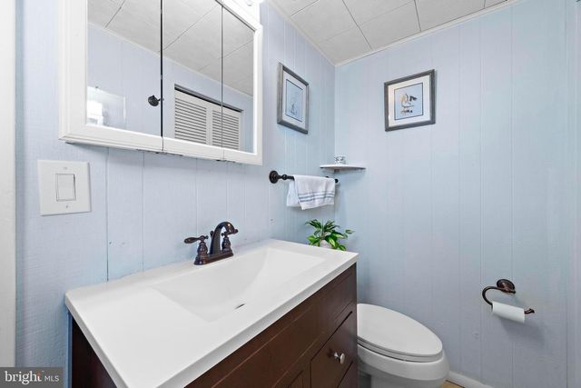 201 E 18TH ST, Long Beach Township, NJ 08008