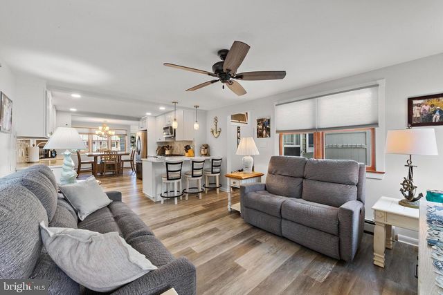 201 E 18TH ST, Long Beach Township, NJ 08008