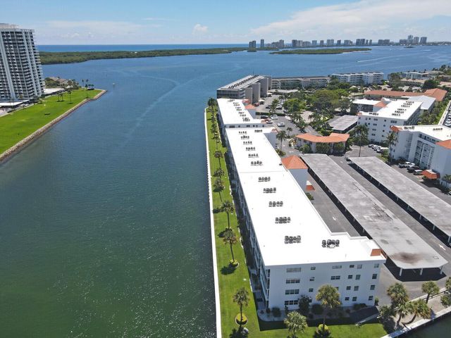 20 Yacht Club Drive 403, North Palm Beach, FL 33408