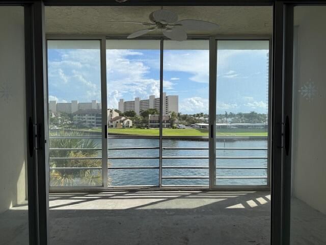 20 Yacht Club Drive 403, North Palm Beach, FL 33408