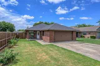 407 W Mesquite Street, Gunter, TX 75058
