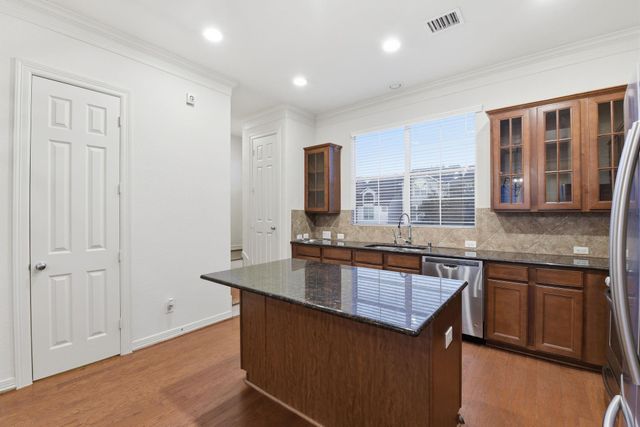 3209 Clearview Circle, Houston, TX 77025