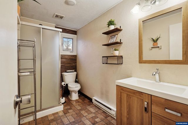 27329 Rowell Hill Rd, Sweet Home, OR 97386