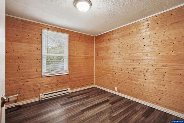 27329 Rowell Hill Rd, Sweet Home, OR 97386