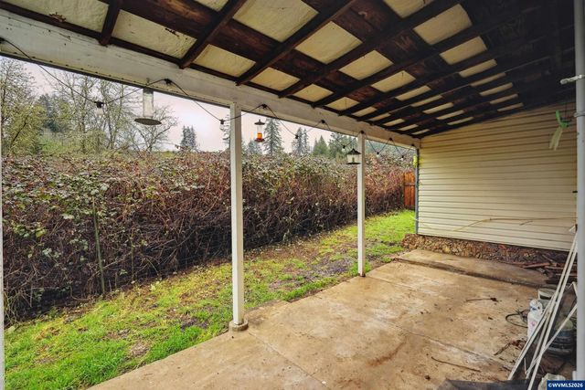 27329 Rowell Hill Rd, Sweet Home, OR 97386