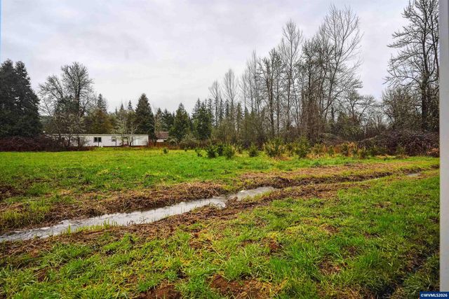 27329 Rowell Hill Rd, Sweet Home, OR 97386