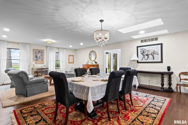 2421 E LAKE SHORE Drive, Springfield, IL 62712