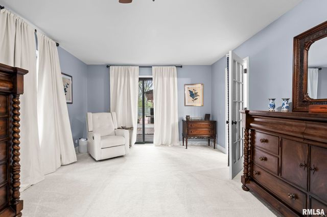 2421 E LAKE SHORE Drive, Springfield, IL 62712