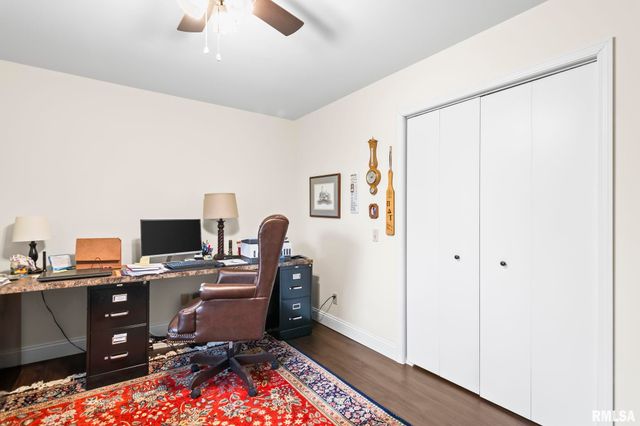 2421 E LAKE SHORE Drive, Springfield, IL 62712