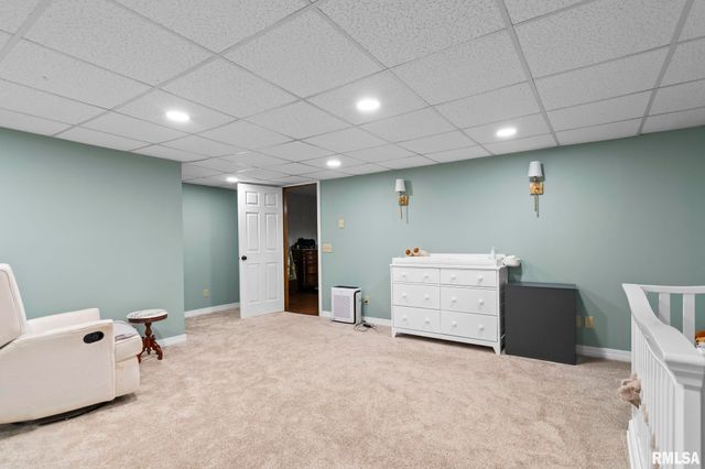 2421 E LAKE SHORE Drive, Springfield, IL 62712