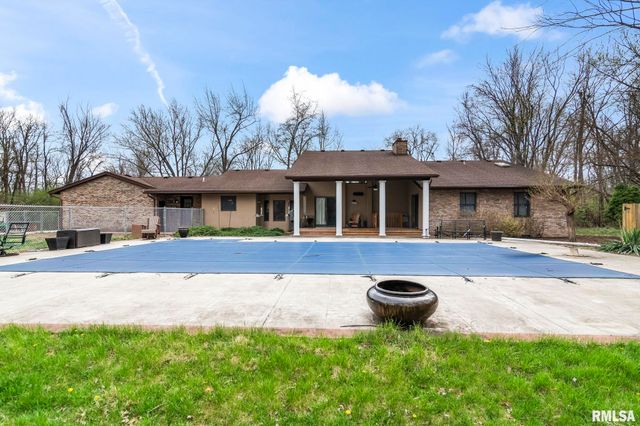 2421 E LAKE SHORE Drive, Springfield, IL 62712