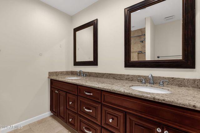 8376 E SAN SALVADOR Drive, Scottsdale, AZ 85258