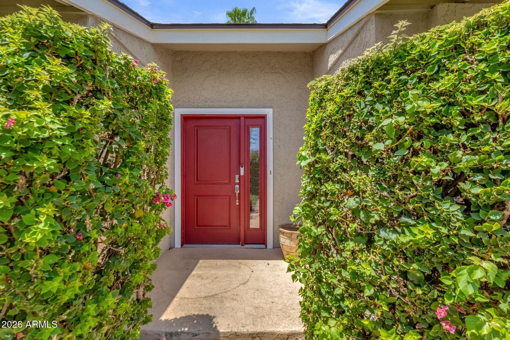 8376 E SAN SALVADOR Drive, Scottsdale, AZ 85258 — photo 2
