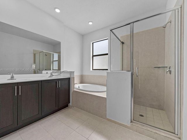 13391 SW 285th St, Homestead, FL 33033