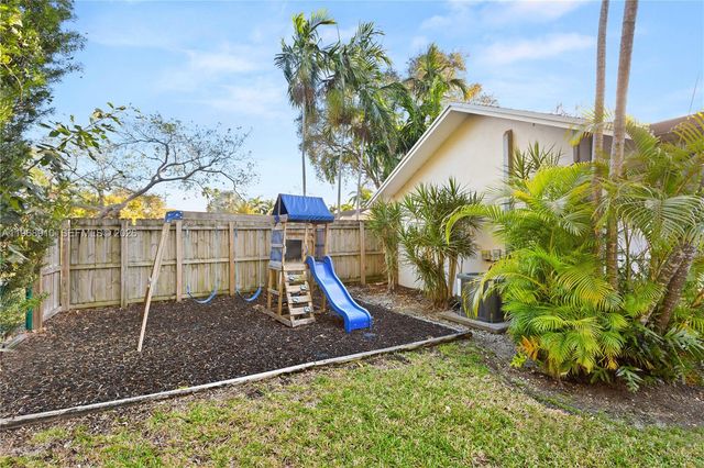 17341 SW 74th Ave 0, Palmetto Bay, FL 33157