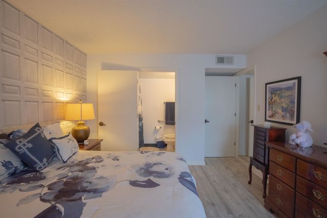 3589 Covington Pike Apt 201, Memphis, TN 38128