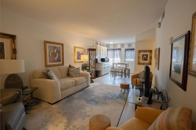 3589 Covington Pike Apt 201, Memphis, TN 38128