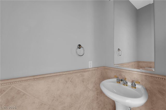 10616 Eagle Nest Street, Las Vegas, NV 89141