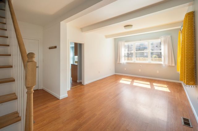 4 Olive Square 1, Somerville, MA 02143