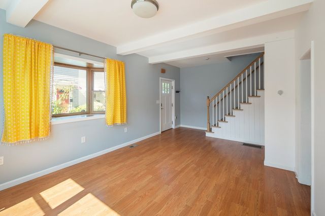 4 Olive Square 1, Somerville, MA 02143