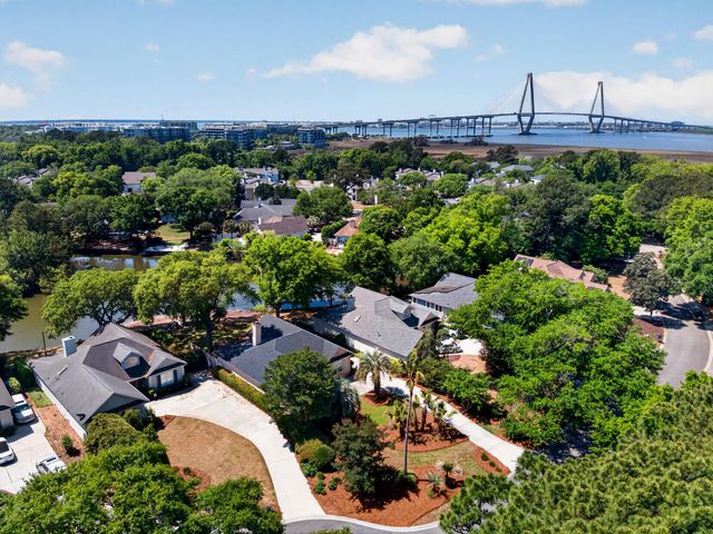 691 Blue Heron Run, Mount Pleasant, SC 29464