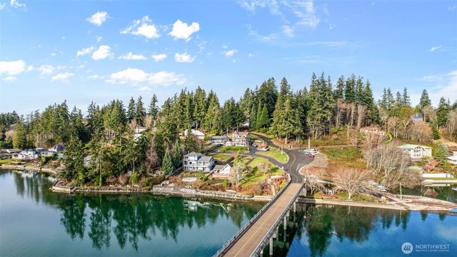 54 Raft Island Drive NW, Gig Harbor, WA 98335
