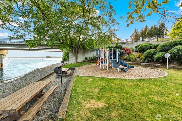 54 Raft Island Drive NW, Gig Harbor, WA 98335