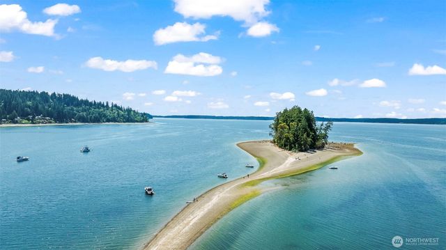 54 Raft Island Drive NW, Gig Harbor, WA 98335