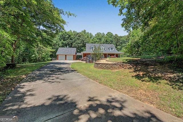1136 Cole Lake Road, Dallas, GA 30157