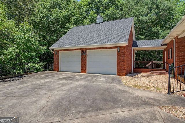1136 Cole Lake Road, Dallas, GA 30157