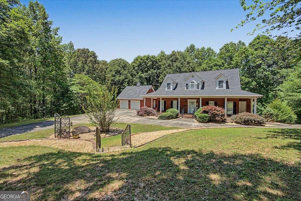 1136 Cole Lake Road, Dallas, GA 30157
