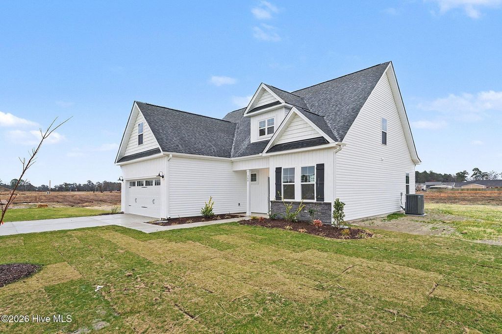 Image 3 of property listing at 300 Hudson Village Drive, La Grange, NC 28551