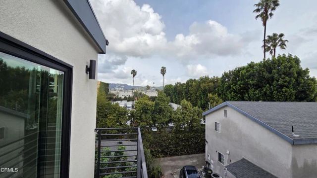 917 N Ridgewood Place, Los Angeles, CA 90038