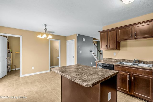 516 Reserves Blvd, Shepherdsville, KY 40165