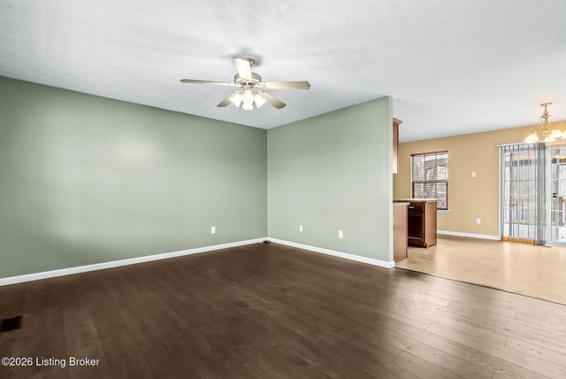 516 Reserves Blvd, Shepherdsville, KY 40165