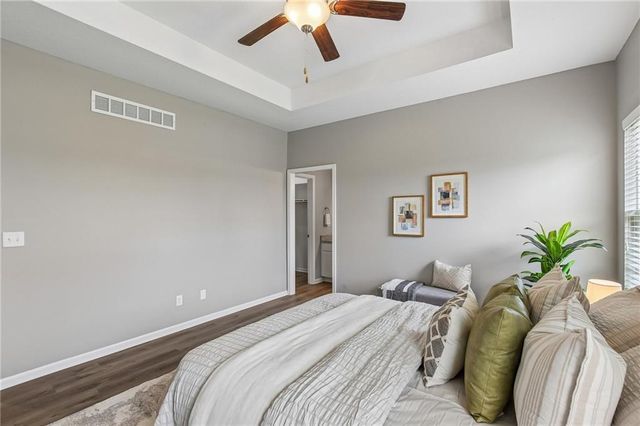 1801 NW Hilltop Court, Grain Valley, MO 64029