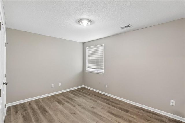 1801 NW Hilltop Court, Grain Valley, MO 64029