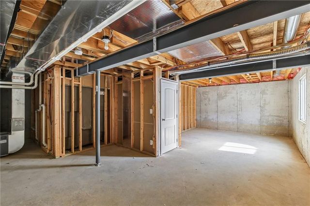1801 NW Hilltop Court, Grain Valley, MO 64029