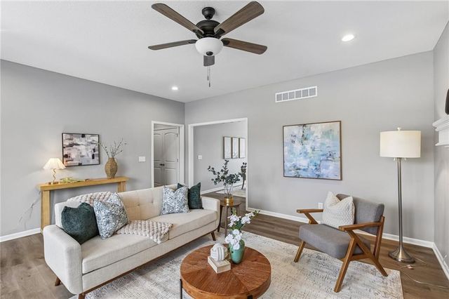 1801 NW Hilltop Court, Grain Valley, MO 64029